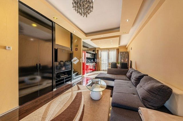 Eladó téglalakás, Budapesten, III. kerületben 123 M Ft, 3 szobás