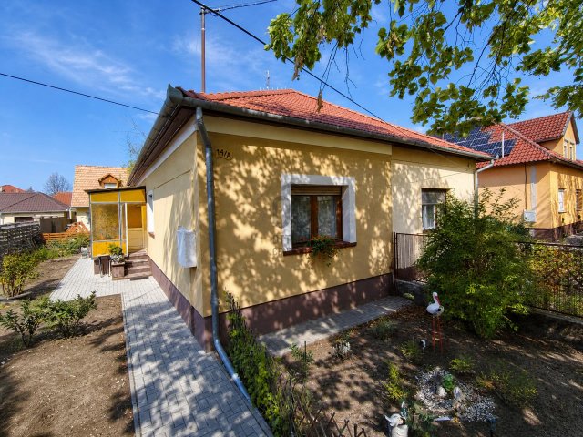 Eladó családi ház, Kecskeméten 76.9 M Ft, 5 szobás
