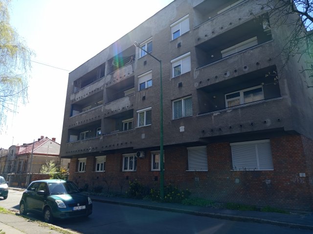 Eladó téglalakás, Miskolcon, Latabár Endre utcában 24 M Ft