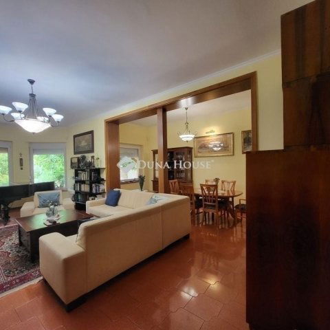 Eladó családi ház, Szegeden 210 M Ft, 6 szobás