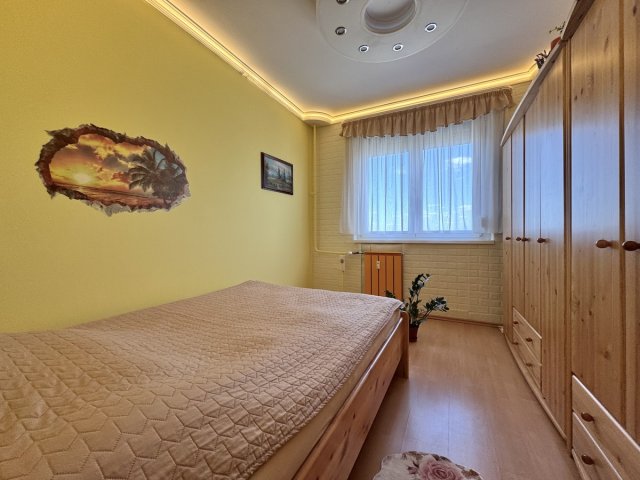 Eladó panellakás, Budapesten, XXI. kerületben 8.2 M Ft