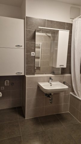 Kiadó téglalakás, albérlet, VIII. kerületben, Corvin sétányon