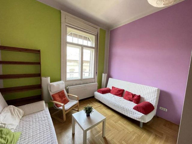 Eladó téglalakás, Budapesten, VII. kerületben, Dohány utcában