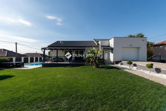 Eladó családi ház, Érden 184.9 M Ft, 4 szobás