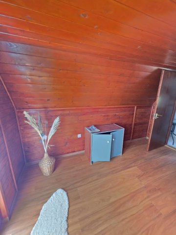 Eladó családi ház, Pécsett 17.8 M Ft, 2 szobás