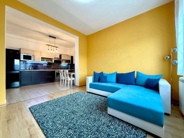 Kiadó téglalakás, albérlet, II. kerületben, Kis Rókus utcában