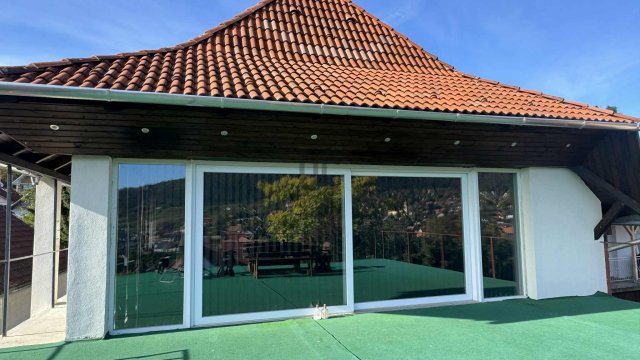 Eladó hotel, Pilisborosjenőn 350 M Ft / költözzbe.hu
