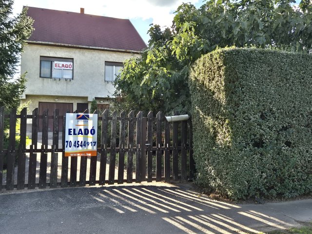 Eladó családi ház, Mályin 51.5 M Ft, 6 szobás