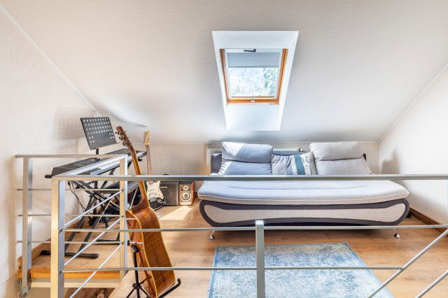 Eladó családi ház, Szigetszentmiklóson 155.9 M Ft, 4+1 szobás