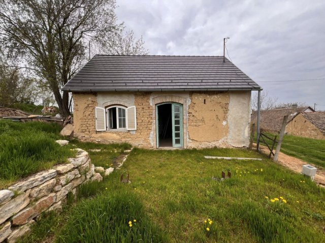 Eladó mezogazdasagi ingatlan, Nagynyárádon 7.5 M Ft