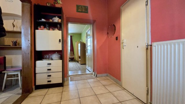 Eladó családi ház, Cegléden 29 M Ft, 3 szobás