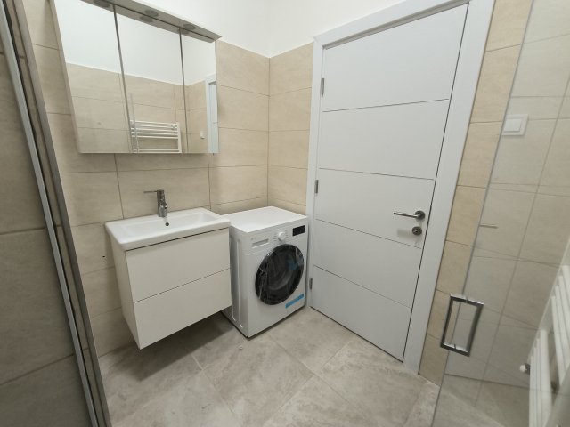 Kiadó téglalakás, albérlet, V. kerületben, Kossuth Lajos utcában