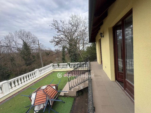 Eladó családi ház, Érden 159 M Ft, 5 szobás