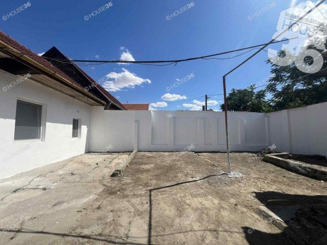 Eladó családi ház, Kecskeméten 16 M Ft, 3 szobás