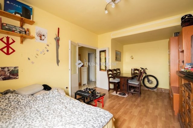 Eladó téglalakás, Tatabányán 28.99 M Ft, 1 szobás