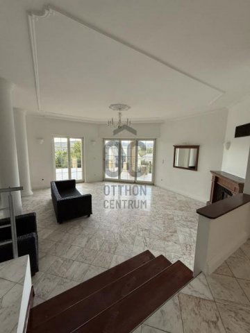 Eladó családi ház, Budapesten, II. kerületben 320 M Ft, 7 szobás