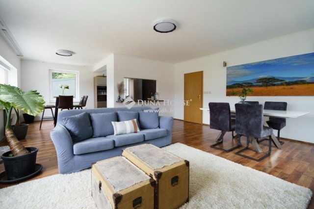 Eladó családi ház, Budapesten, III. kerületben 361.95 M Ft