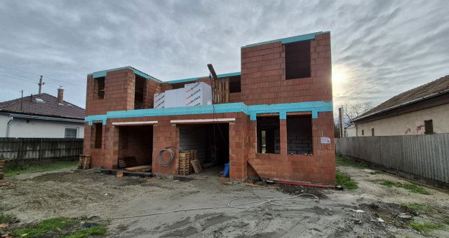 Eladó ikerház, Budapesten, XVIII. kerületben 135 M Ft, 5 szobás