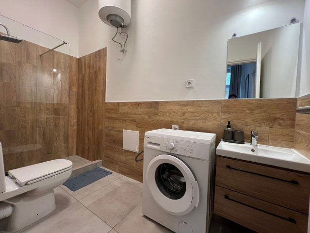 Eladó téglalakás, Budapesten, VII. kerületben, Nyár utcában