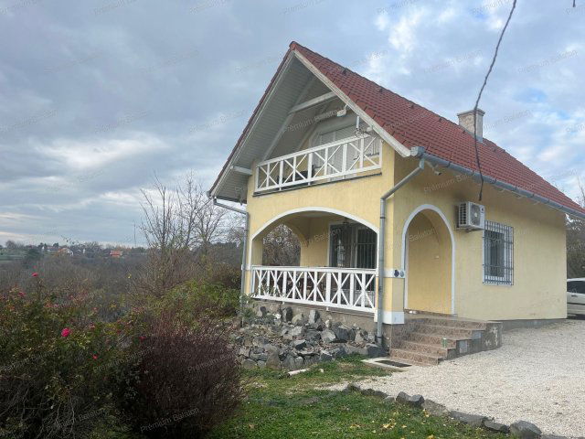 Eladó családi ház, Cserszegtomajon 64.9 M Ft, 3 szobás