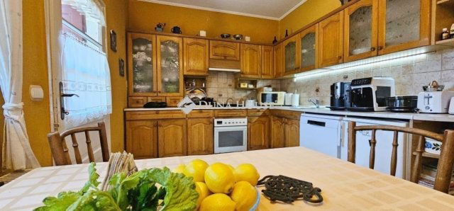 Eladó családi ház, Vasváron 64.9 M Ft, 3 szobás