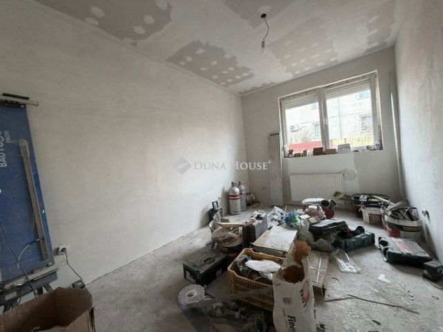 Eladó téglalakás, Budapesten, XX. kerületben 79.9 M Ft, 3 szobás