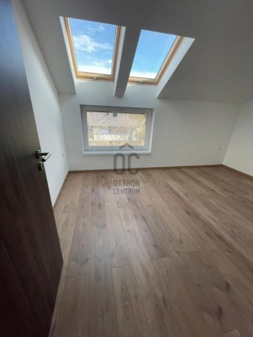 Eladó ikerház, Budapesten, XVI. kerületben 179.9 M Ft, 5 szobás