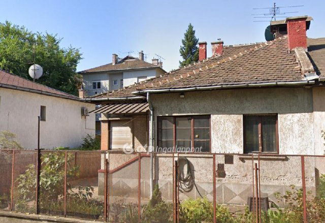 Eladó ikerház, Budapesten, XIV. kerületben 199 M Ft, 5+2 szobás