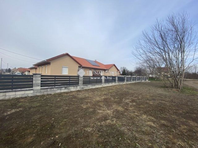 Eladó ikerház, Kókán 65.9 M Ft, 4 szobás / költözzbe.hu