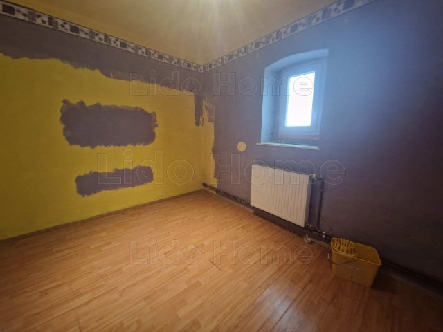 Eladó családi ház, Andorcson 25 M Ft, 5 szobás
