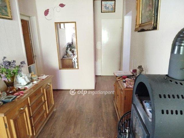 Eladó családi ház, Mohácson 85 M Ft, 8 szobás