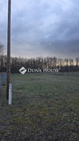 Eladó telek, Csemőn 8.5 M Ft / költözzbe.hu