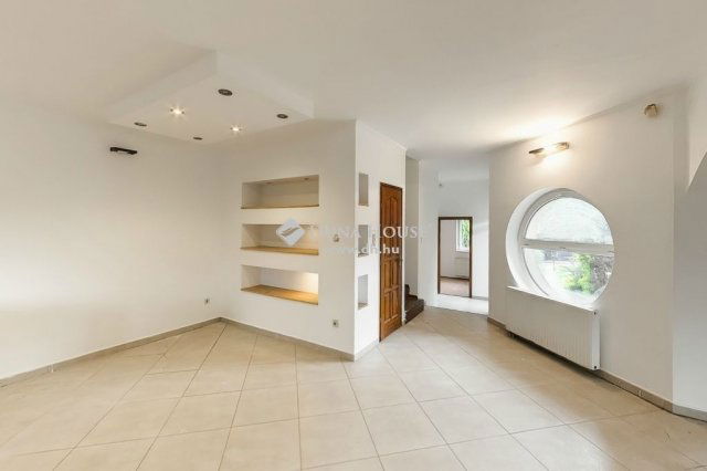 Eladó családi ház, Kecskeméten 79.9 M Ft, 4 szobás