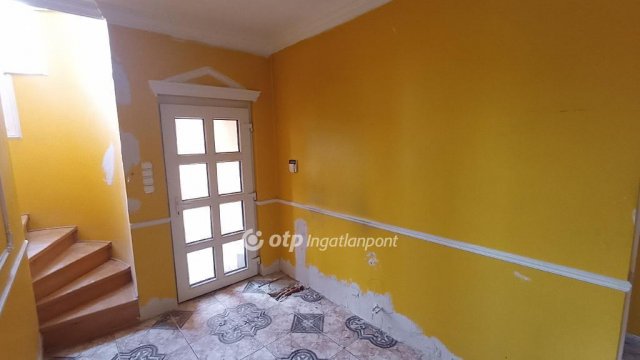 Eladó családi ház, Jászfényszarun 47.2 M Ft, 5+1 szobás