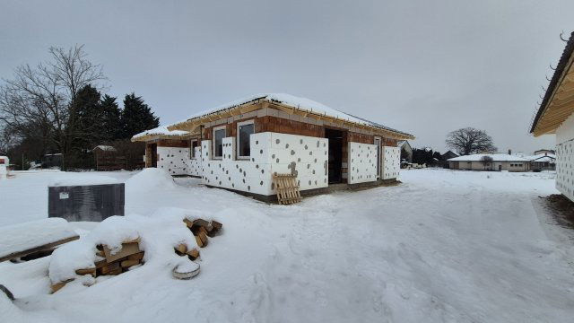 Eladó családi ház, Szigetszentmiklóson 129 M Ft, 5 szobás