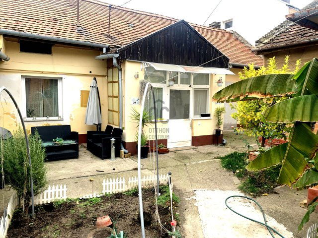Eladó családi ház, Kecskeméten 61.9 M Ft, 3 szobás