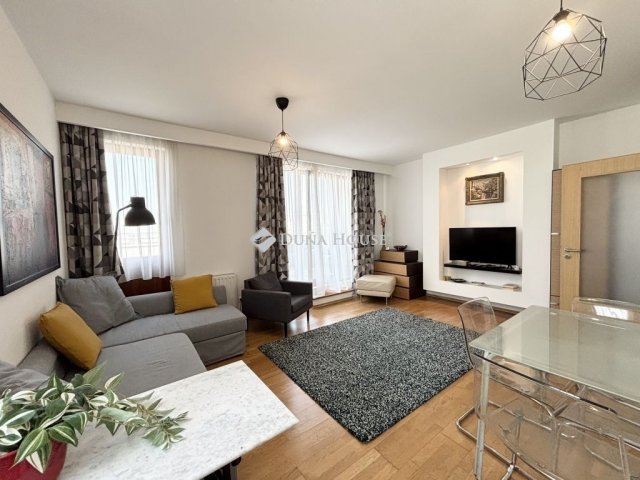 Eladó téglalakás, Budapesten, VI. kerületben 140.4 M Ft