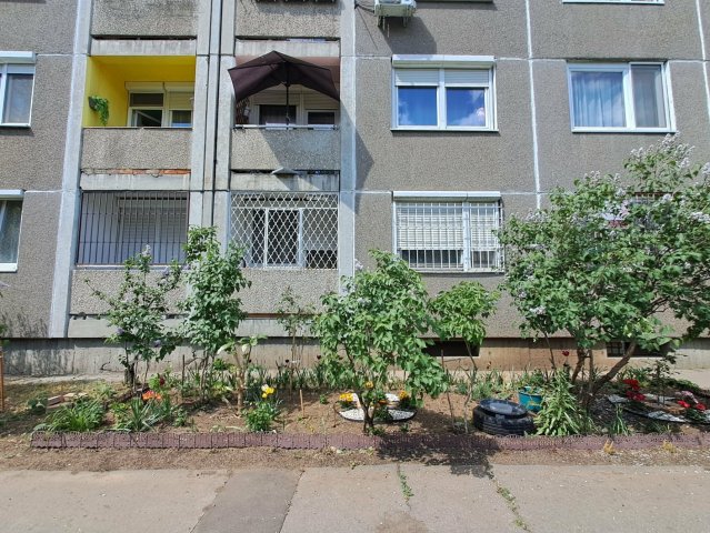 Eladó panellakás, Budapesten, XV. kerületben 63 M Ft, 3 szobás