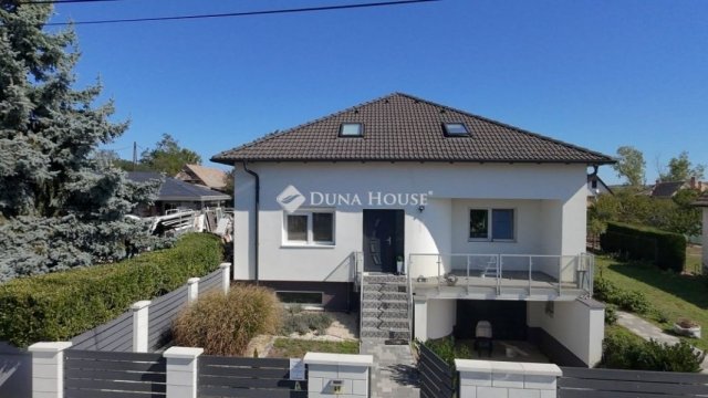 Eladó családi ház, Pátkán 119 M Ft, 7 szobás