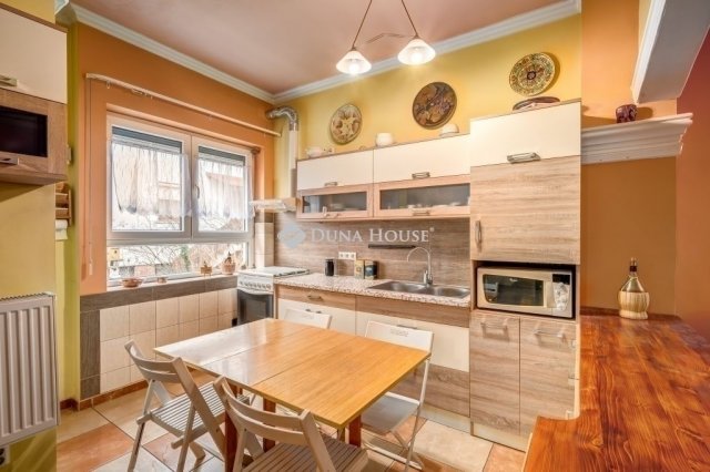 Eladó családi ház, Budapesten, XVIII. kerületben 84.9 M Ft