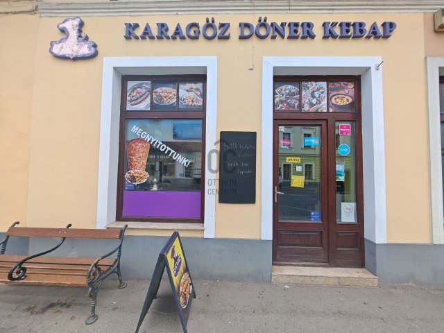 Eladó üzlethelyiség, Esztergomban 6.9 M Ft / költözzbe.hu