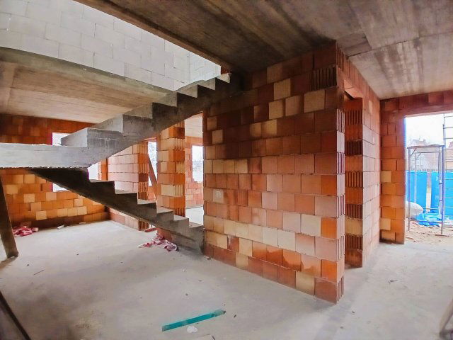 Eladó családi ház, Taksonyon 129.9 M Ft, 5 szobás