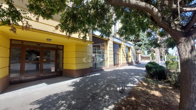 Kiadó üzlethelyiség, Marcaliban 450 E Ft / hó