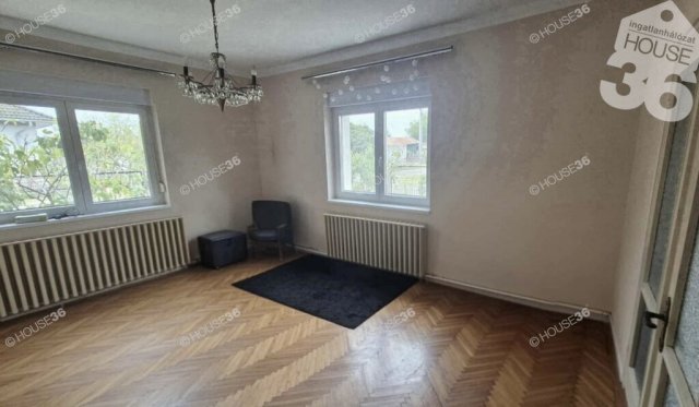 Eladó családi ház, Kecskeméten 63.9 M Ft, 3 szobás