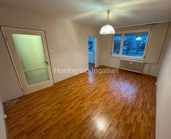 Kiadó téglalakás, albérlet, Nyíregyházán 120 E Ft / hó