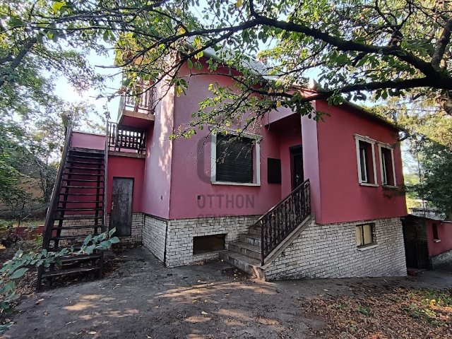 Eladó családi ház, Dunaföldváron 41.9 M Ft, 4 szobás