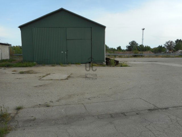 Kiadó ipari ingatlan, Kecskeméten 678 E Ft / hó