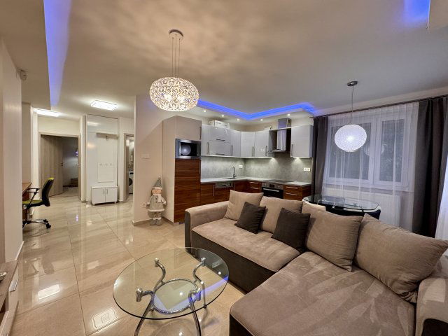 Eladó téglalakás, Debrecenben 78.9 M Ft, 2+1 szobás