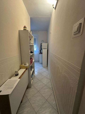 Eladó panellakás, Komlón 24.9 M Ft, 2 szobás