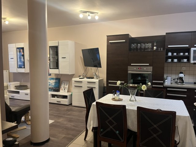 Kiadó téglalakás, albérlet, Balatonfüreden 300 E Ft / hó